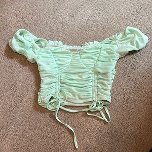 Super cute green ruched shirt